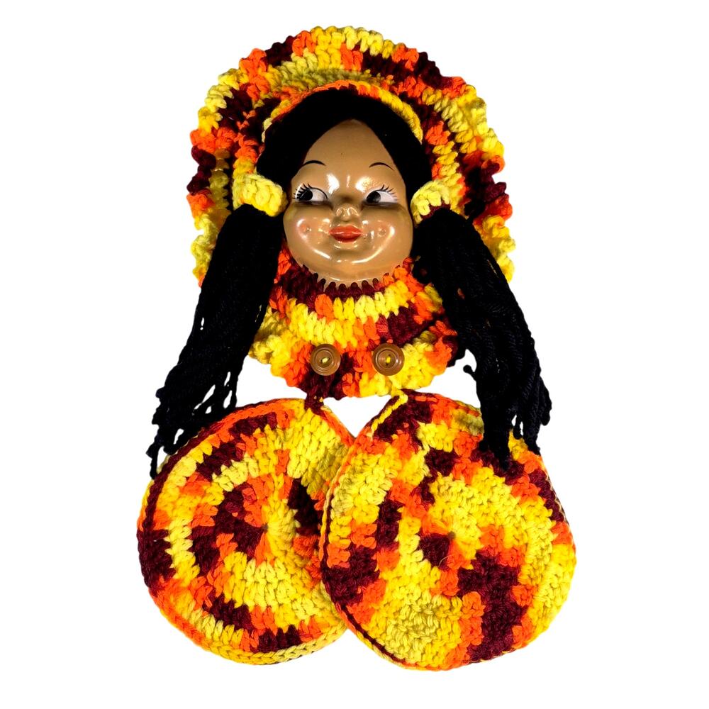 VTG 1970s Handmade Crochet Doll Face Wall Hanging w/ Detachable Potholder Pads